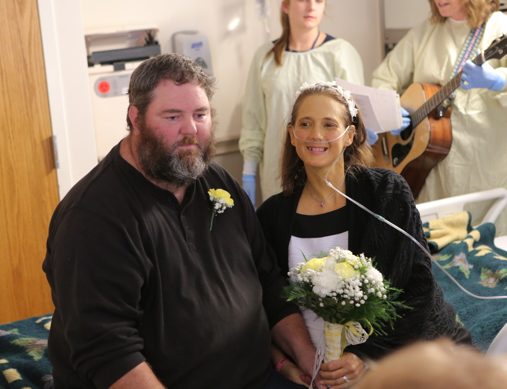 Couple Weds In Brides Hospital Room Penn State Health News 7388