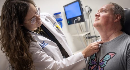 The Medical Minute: The thyroid cancer symptoms you shouldn’t ignore